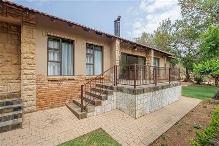False - House For Sale in Heidelberg Central, Heidelberg, Gauteng - M125875