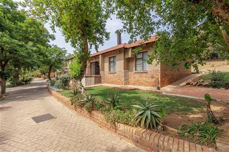 False - House For Sale in Heidelberg Central, Heidelberg, Gauteng - M125875