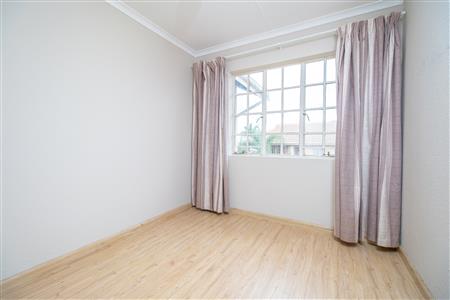 False - Apartment For Sale in Magalieskruin, Pretoria, Gauteng - M125891