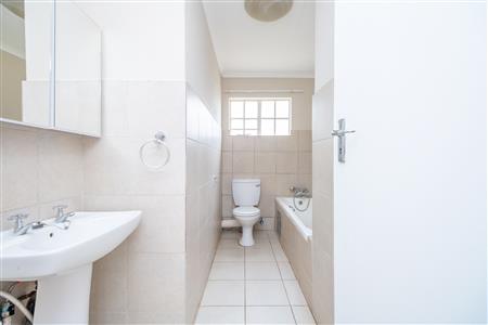 False - Apartment For Sale in Magalieskruin, Pretoria, Gauteng - M125891