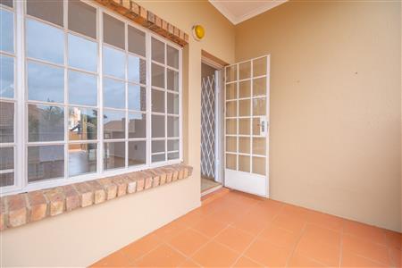 False - Apartment For Sale in Magalieskruin, Pretoria, Gauteng - M125891