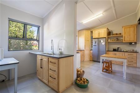 False - House For Sale in Napier, Western Cape - M123245