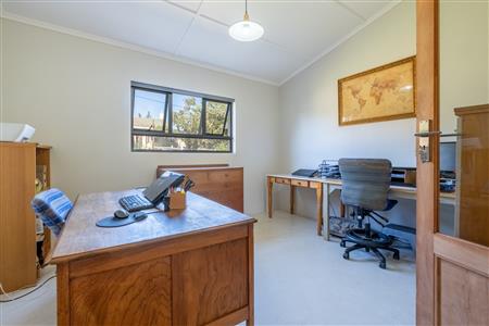 False - House For Sale in Napier, Western Cape - M123245