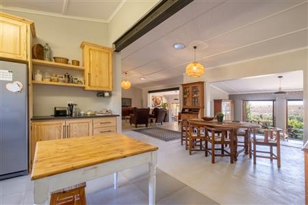 False - House For Sale in Napier, Western Cape - M123245