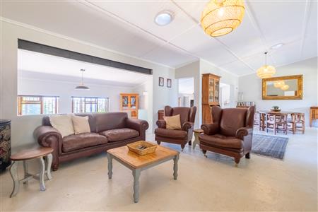 False - House For Sale in Napier, Western Cape - M123245