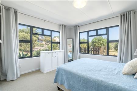 False - House For Sale in Napier, Western Cape - M123245