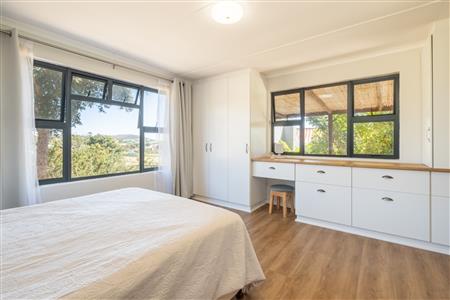 False - House For Sale in Napier, Western Cape - M123245