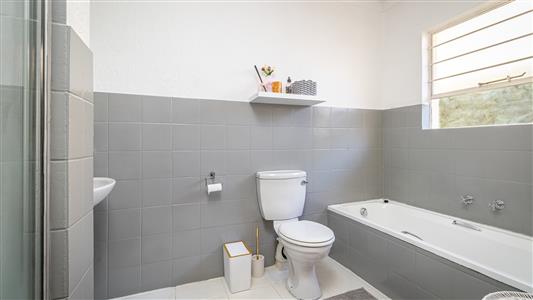 False - House To Rent in Broadacres, Sandton, Gauteng - M125893