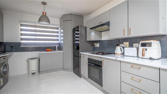 False - House To Rent in Broadacres, Sandton, Gauteng - M125893