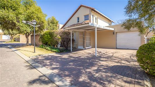 False - House To Rent in Broadacres, Sandton, Gauteng - M125893