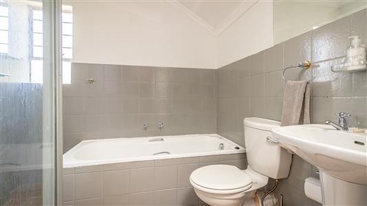 False - House To Rent in Broadacres, Sandton, Gauteng - M125893