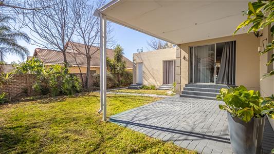 False - House To Rent in Broadacres, Sandton, Gauteng - M125893