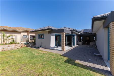 False - House For Sale in Monte Christo, Hartenbos, Western Cape - M125900