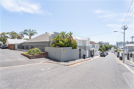 False - House For Sale in Sea Point, Cape Town, Western Cape - M125901