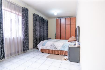 False - House For Sale in Sunford, Phoenix, KwaZulu Natal - M125904