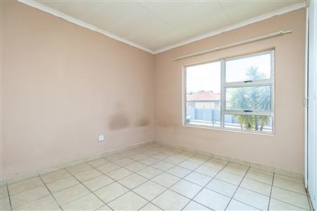 False - Townhouse For Sale in Birchleigh, Kempton Park, Gauteng - M125909