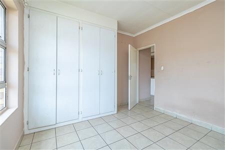 False - Townhouse For Sale in Birchleigh, Kempton Park, Gauteng - M125909
