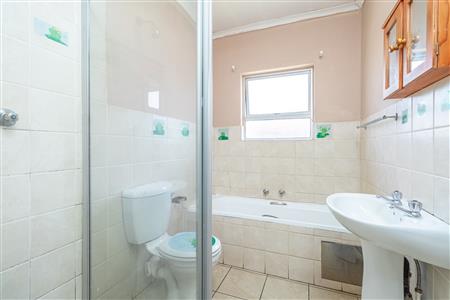 False - Townhouse For Sale in Birchleigh, Kempton Park, Gauteng - M125909