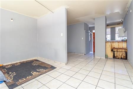 False - Apartment For Sale in Benoni Central, Benoni, Gauteng - M125920
