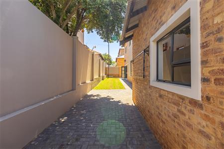 False - House For Sale in Jordaan Park, Heidelberg, Gauteng - M125925