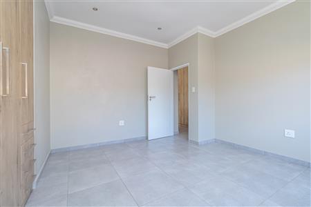 False - House For Sale in Jordaan Park, Heidelberg, Gauteng - M125925