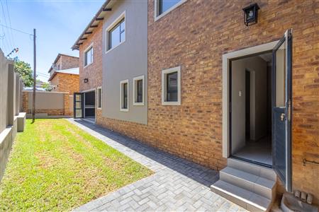 False - House For Sale in Jordaan Park, Heidelberg, Gauteng - M125925