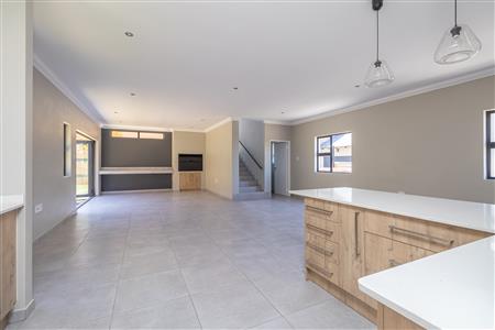 False - House For Sale in Jordaan Park, Heidelberg, Gauteng - M125925