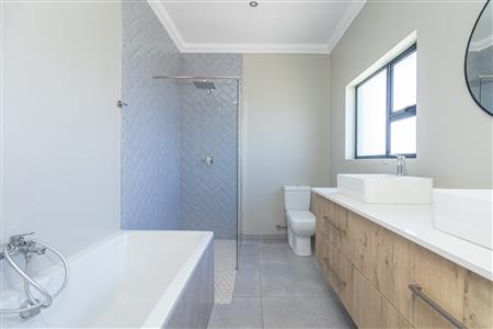 False - House For Sale in Jordaan Park, Heidelberg, Gauteng - M125925