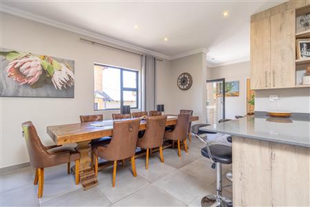 False - House For Sale in Jordaan Park, Heidelberg, Gauteng - M125911