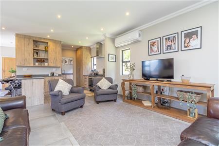False - House For Sale in Jordaan Park, Heidelberg, Gauteng - M125911