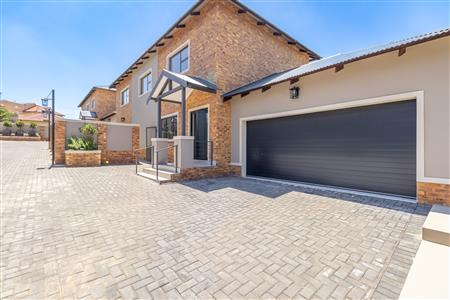 False - House For Sale in Jordaan Park, Heidelberg, Gauteng - M125924