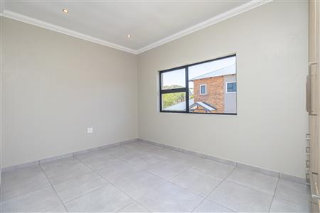 False - House For Sale in Jordaan Park, Heidelberg, Gauteng - M125924