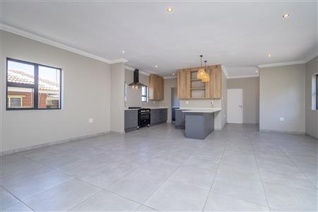 False - House For Sale in Jordaan Park, Heidelberg, Gauteng - M125924