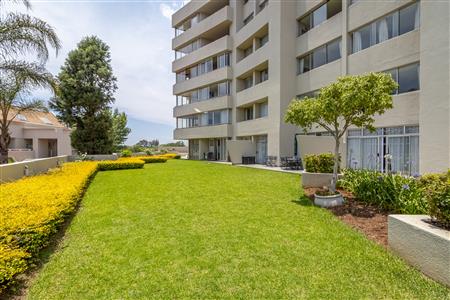 False - Apartment For Sale in Morningside, Sandton, Gauteng - M125928