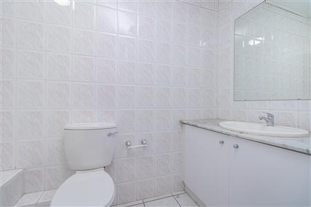 False - Apartment For Sale in Morningside, Sandton, Gauteng - M125928