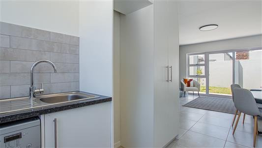 False - Apartment For Sale in Paarl North, Paarl, Western Cape - M125938