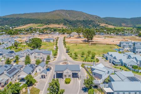 False - Apartment For Sale in Paarl North, Paarl, Western Cape - M125938