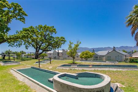 False - Apartment For Sale in Paarl North, Paarl, Western Cape - M125938