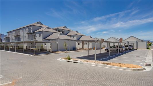 False - Apartment For Sale in Paarl North, Paarl, Western Cape - M125938