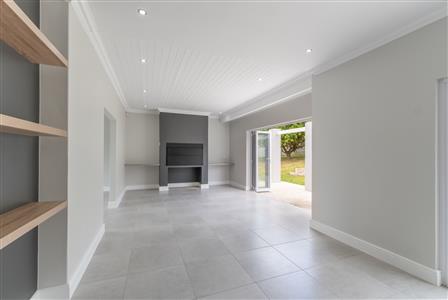 False - House To Rent in Heldervue, Somerset West, Western Cape - M125942