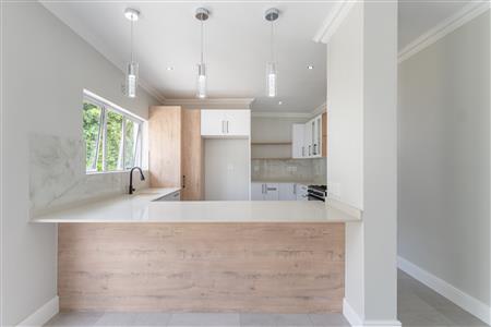 False - House To Rent in Heldervue, Somerset West, Western Cape - M125942