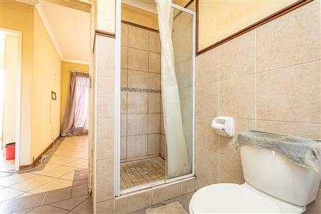 False - Apartment For Sale in Sagewood, Midrand, Gauteng - M125956
