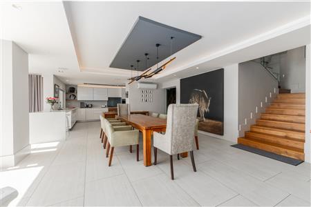 False - House For Sale in Bantry Bay, Cape Town, Western Cape - M124719