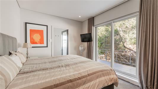 False - House For Sale in Bantry Bay, Cape Town, Western Cape - M124719