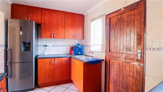 False - House For Sale in Tlhabane West, Rustenburg, North West - M125983