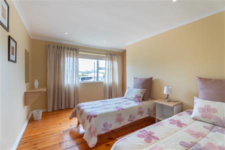 False - House For Sale in Bettys Bay, Western Cape - M125984