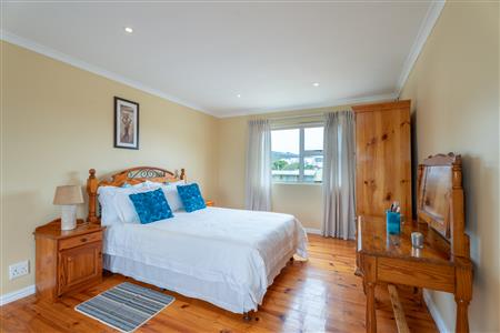 False - House For Sale in Bettys Bay, Western Cape - M125984