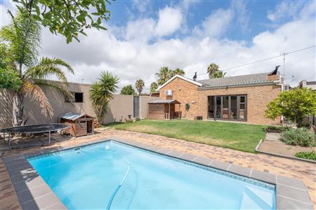 False - House For Sale in Zoo Park, Kraaifontein, Western Cape - M125997