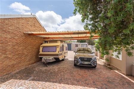 False - House For Sale in Zoo Park, Kraaifontein, Western Cape - M125997