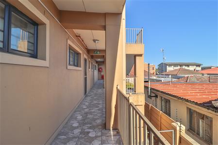 False - Apartment For Sale in Townsend Estate, Goodwood, Western Cape - M126002